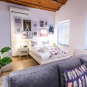 flats-company-ajda-apartment.istanbul-turkeyhotels.com/